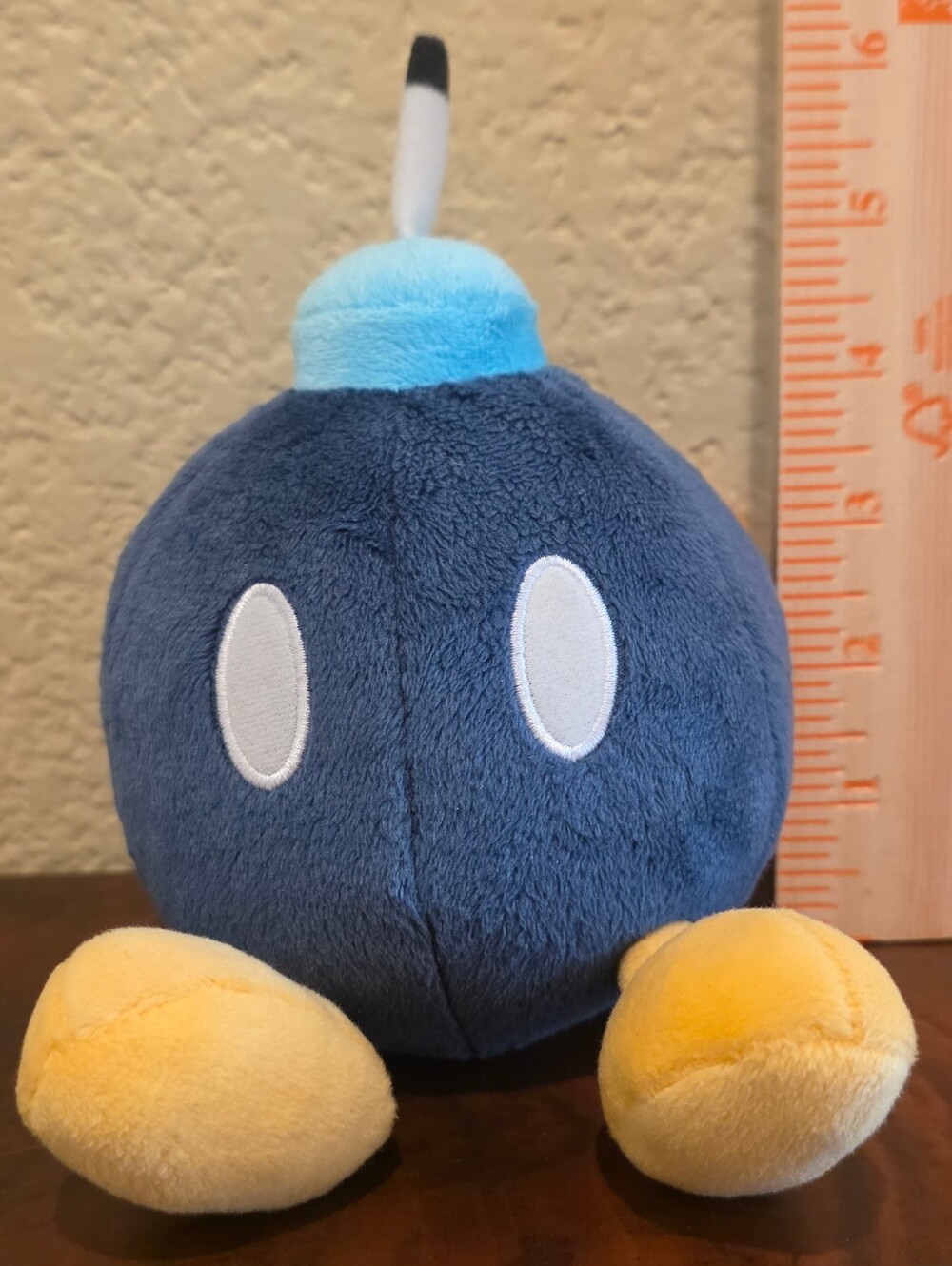 Super Mario Bob-omb Wind-Up Plush Toy Little Buddy Nintendo 2012